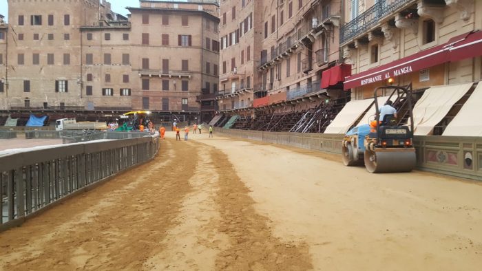 Verso il Palio dell'Assunta, torna il tufo in Piazza del Campo