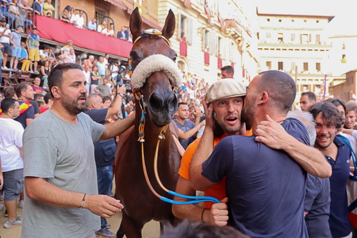 Violenta da Clodia da record, la più veloce di sempre
