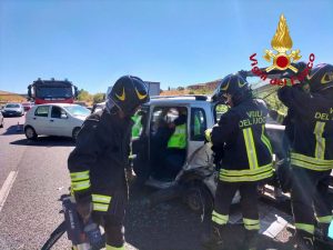 Incidente sulla Siena-Bettolle, ferite due donne