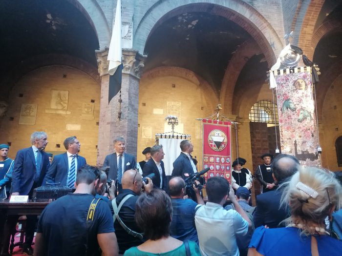 De Mossi: "Anastasio artista moderno, Palio della luce metafora che ci guida fuori da tempi brutti"