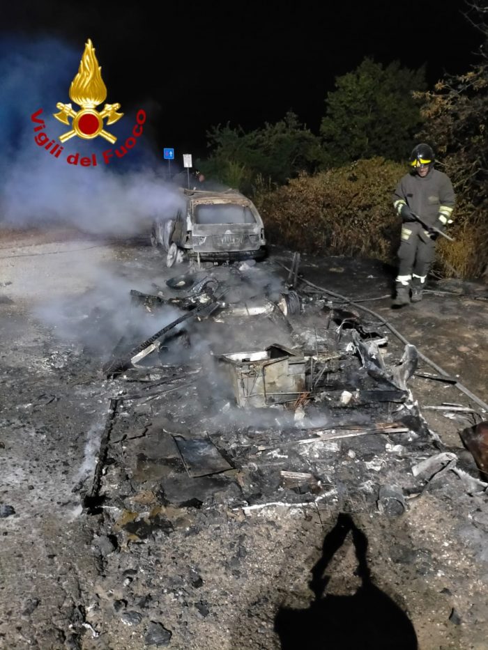 Chiusi: roulotte va a fuoco, nessuna persona coinvolta
