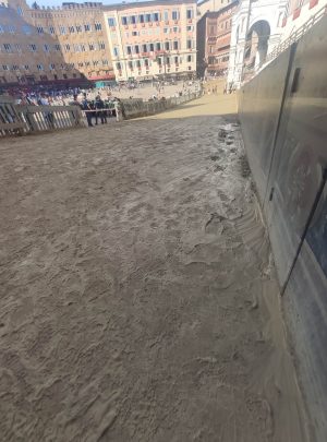 Sonnini (Meteo Siena 24) a Siena Tv: "Precipitazione chirurgica per far saltare il Palio. Domani è la finestra, giornata tranquilla"