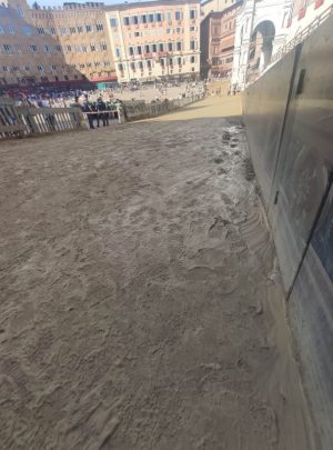 Sonnini (Meteo Siena 24) a Siena Tv: "Precipitazione chirurgica per far saltare il Palio. Domani &egrave; la finestra, giornata tranquilla"