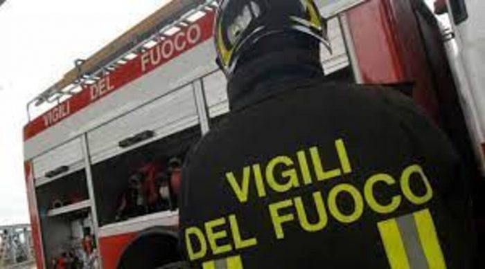 Siena, vigili del fuoco trovano un 70enne morto nella sua casa