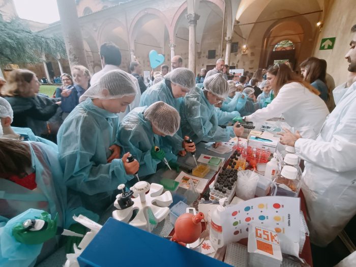 "Bright Night", ricercatori e ricercatrici animano la citt&agrave; - La gallery -