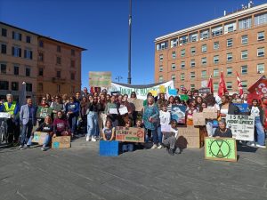 Manifestazione Fridays For Future a Siena: gli scatti dalla Piazza