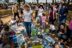 Acrobazie, circo e bolle al "Mamma Siena"