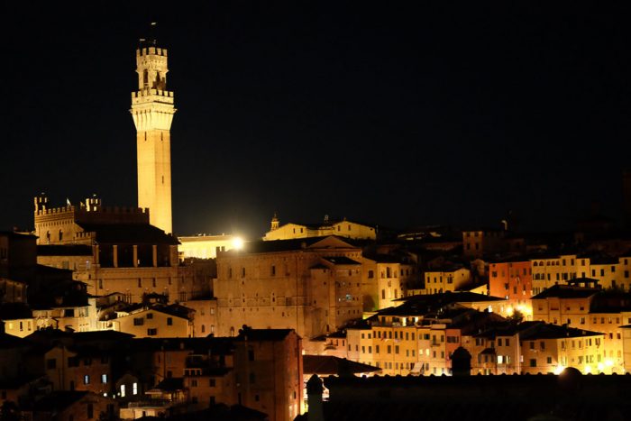 Nuova illuminazione per il centro storico di Siena