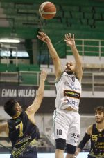 Basket: prima vittoria per la Mens Sana, battuta Olimpia Legnaia 84-74