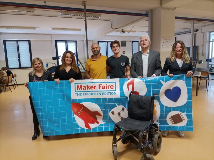 Una sedia a rotelle intelligente: ecco l'innovativo progetto dell&rsquo;istituto Sarrocchi