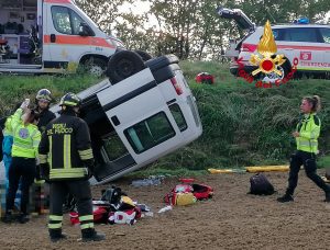Montepulciano: impatto tra due auto, tre feriti