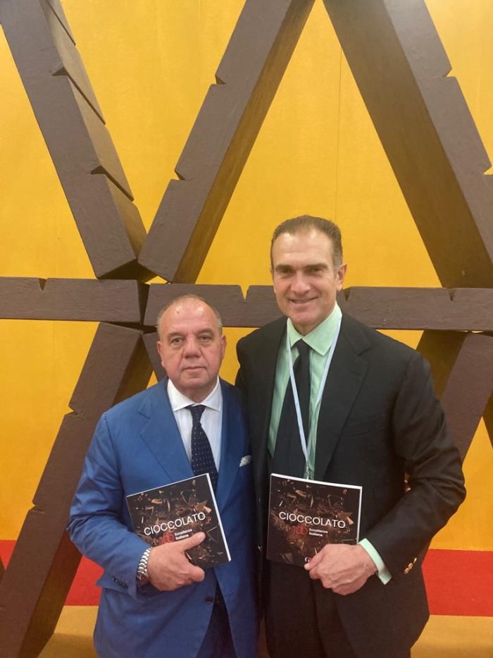 Guida de l'Espresso, il cioccolato parla senese