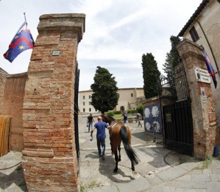 Nuova veste per la caserma Santa Chiara