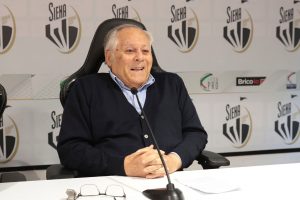 Stelo: "C'&egrave; crisi anche Siena, ancorata alle pensioni bancarie e alle ricchezze di genitori e nonni che scemano"