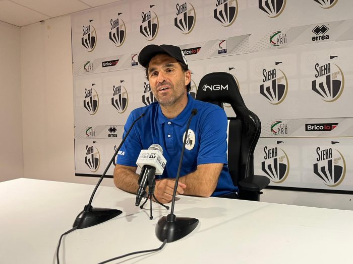Siena ko nel derby, mister Pagliuca: "Partita che deve far crescere, ripartiamo pi&ugrave; forti di prima"