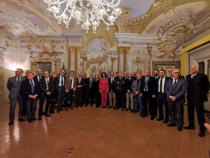 Dalla Fondazione 500mila euro per il rinnovo dei costumi del Corteo. Morelli: "Regalo bellissimo e inaspettato"