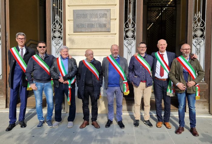 Trasporto ferroviario: dalle richieste dei sindaci nasce un tavolo di lavoro con Gruppo FS, Regione e Governo