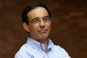 "Etica per giorni difficili", Vito Mancuso presenta il suo libro al Politeama