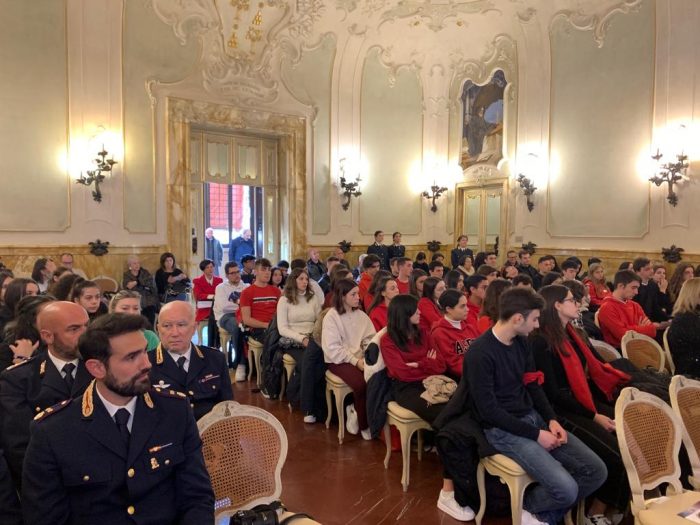 Violenza contro le donne, il Questore Milone: "Creare una nuova cultura per sconfiggere questo fenomeno vigliacco"