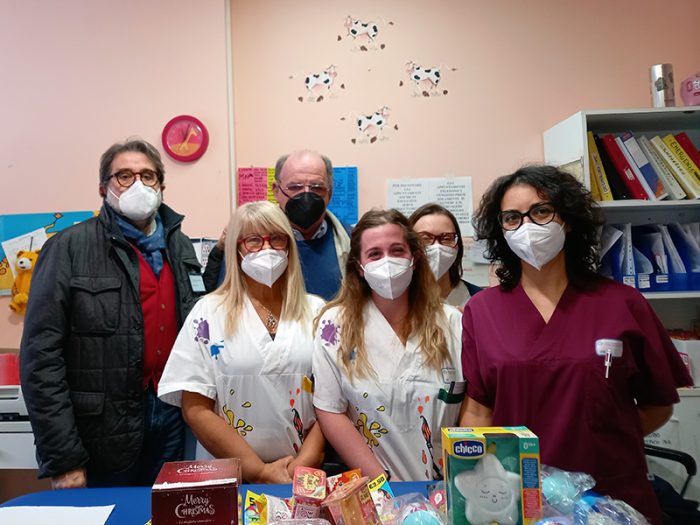 Donazione dell&rsquo;AVO per gli ambulatori della Pediatria dell&rsquo;Aou Senese