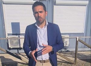 Castelnuovo Berardenga: scuola ancora nei container, Michelotti e Rosso attaccano il sindaco: "Una vergogna"