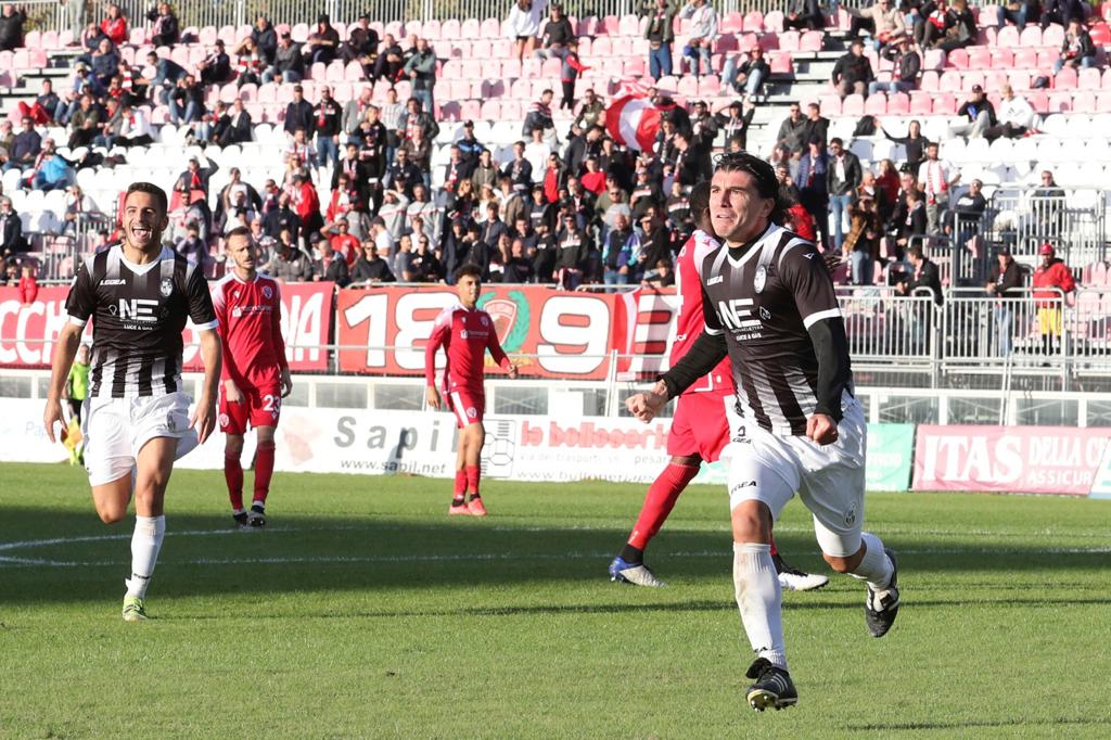 Siena, Paloschi decisivo contro la Vis Pesaro: "Volevo questo gol, è una gran vittoria"
