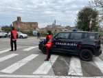Siena: spacca una bottiglia di vetro dentro un bus, straniero fermato dai carabinieri