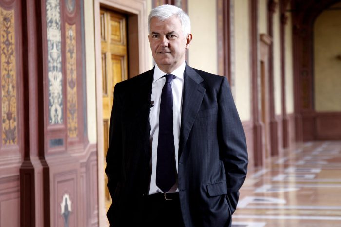 Mps, caso crediti deteriorati: chiesto il processo per gli ex vertici Profumo, Viola e Tononi