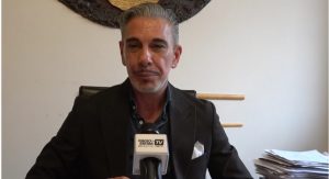 Colella (assessore a Siena) &egrave; cugino di Elly Schlein: "Peccato abbia scelto la sinistra"