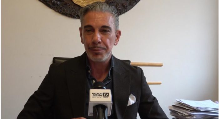 Colella (assessore a Siena) &egrave; cugino di Elly Schlein: "Peccato abbia scelto la sinistra"