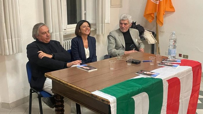 Pd, De Micheli: "Riconquistare Siena potrebbe rappresentare il rilancio della sinistra"