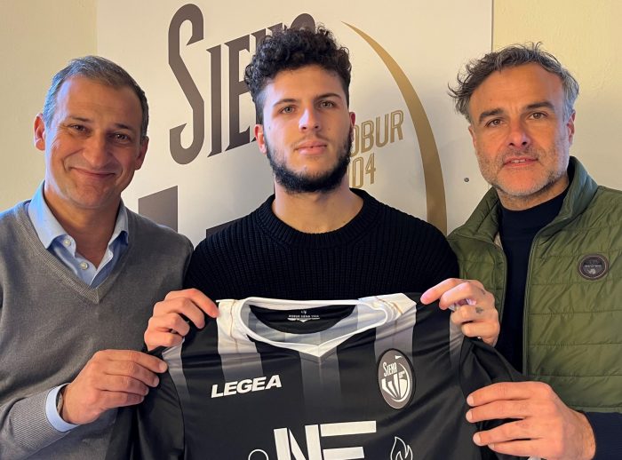 Siena calcio: dal Genoa arriva l'attaccante Petrelli