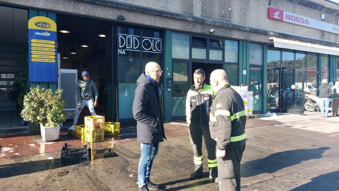 Siena: laboratorio di pasticceria in fiamme, il titolare: "In un filmato si vede bene una persona che entra incappucciata"