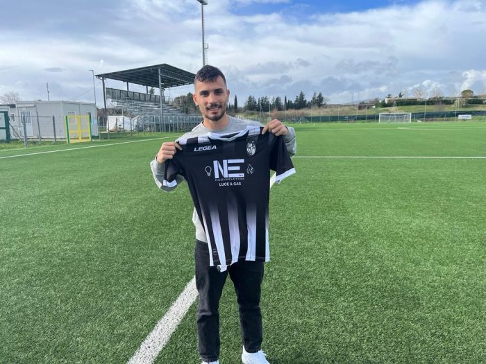 L'attaccante Francesco Orlando &egrave; un nuovo giocatore del Siena
