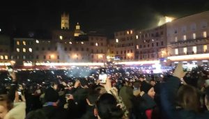 Capodanno a Siena, le ordinanze per botti, petardi e contenitori in vetro