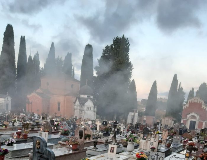 Cimiteri Siena: "Le nubi di fumo che si formano al Laterino non sono inquinanti, &egrave; vapore acqueo"