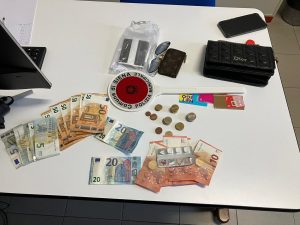 Tentati furti nel centro storico di Siena, 35enne denunciata dalla Polizia Municipale