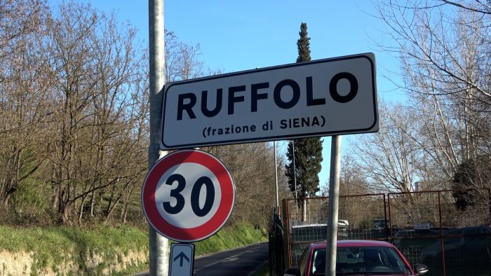 Siena: Ruffolo, auto a tutta velocit&agrave; senza controllo. L'ira dei residenti: "Non siamo un quartiere di serie B"