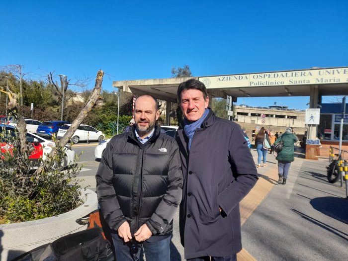 Giovanni Galli (Lega) visita il Pronto Soccorso dell'ospedale le Scotte di Siena