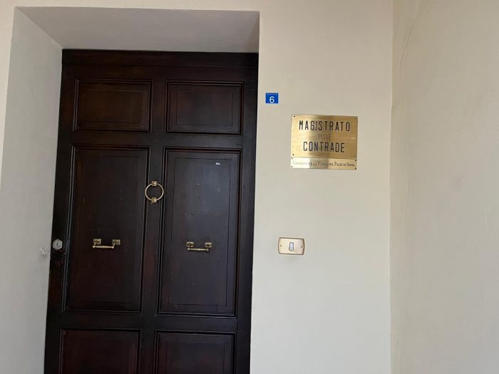 Terremoto Siena, evacuata sede del magistrato delle Contrade all&rsquo;accademia dei Rozzi