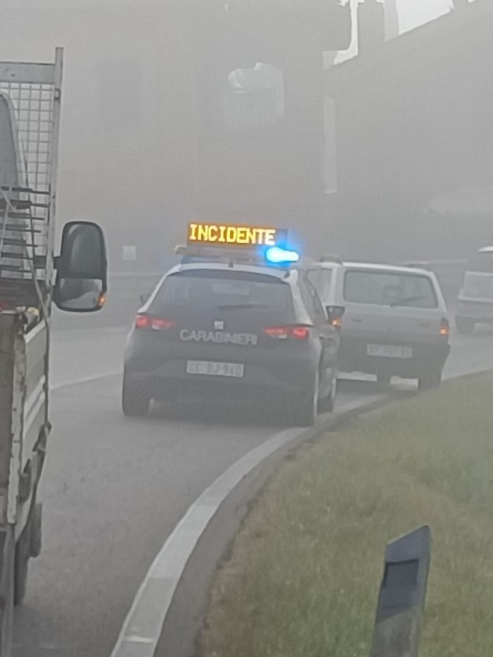 Incidente sulla Cassia al bivio per Lucignano, tratto di strada chiuso