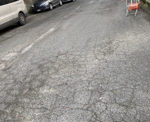 Siena, i residenti di Via Mentana: "Esasperati dalle condizioni della strada"