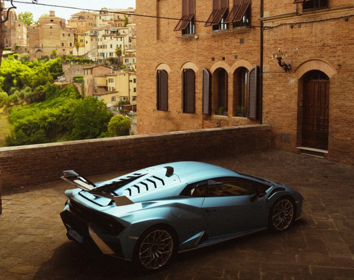 Lamborghini sceglie Siena per una campagna pubblicitaria