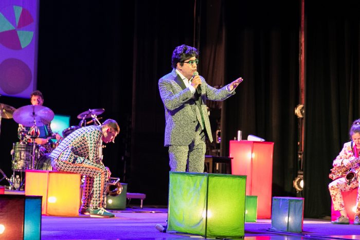 "Ci vuole orecchio" il tour di Elio arriva a Siena