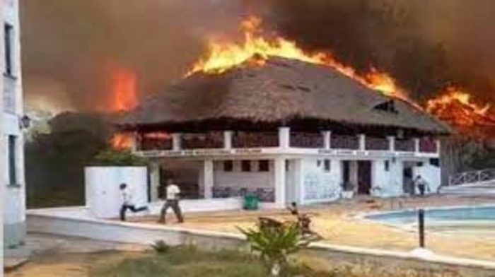 Inferno di fuoco al resort italiano in Kenya, la testimonianza di una senese