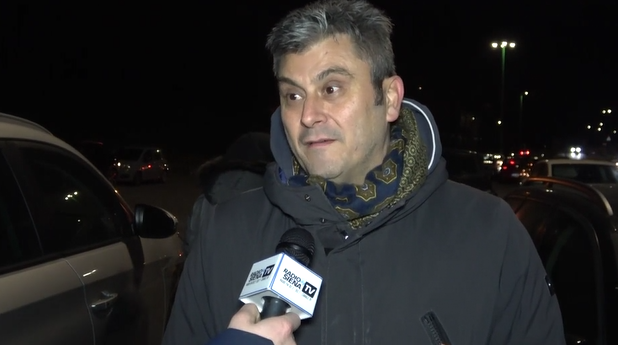 Terremoto a Siena, una serata di paura: le voci dei cittadini riversati nel parcheggio Mens Sana