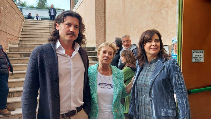Elezioni a Siena: Laura Boldrini tiene a battesimo Ferretti aspettando Elly Schlein