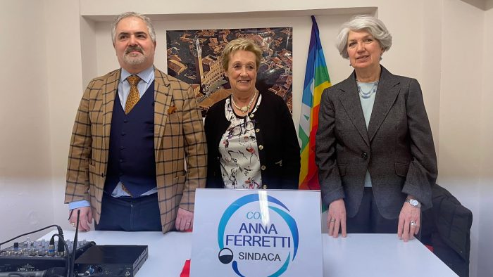 Amministrative Siena, Anna Ferretti presenta il simbolo: "L'acqua metafora di rinascita della citt&agrave;"