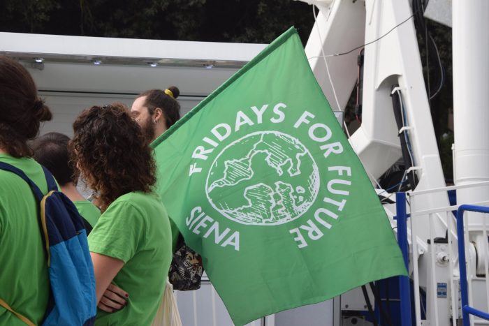 "Domani &egrave; troppo tardi": 3 marzo sciopero generale per il clima. Manifestazione anche a Siena
