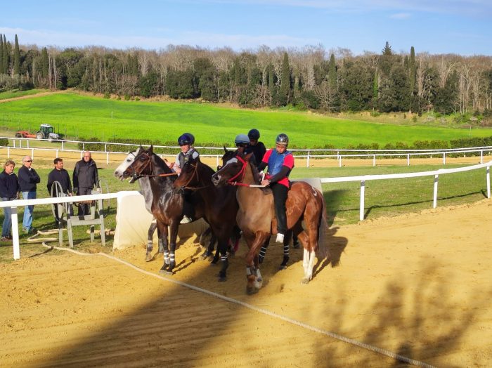 Palio: intoppo con l'ingranaggio del verrocchio, a Mociano si corre con il canape a terra